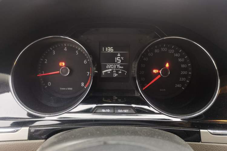 Used Volkswagen Bora 2013 1.6L Manual Comfort Model Instrument Cluster