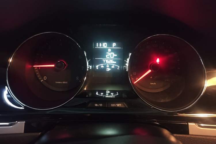 Used Volkswagen Bora 2013 1.6L Automatic Comfort Model Instrument Cluster