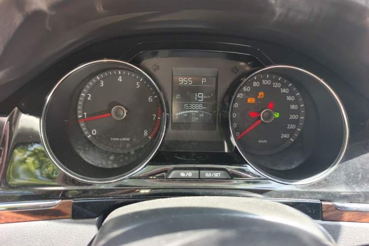 Used Volkswagen Bora 2013 1.6L Automatic Luxury Model Instrument Cluster