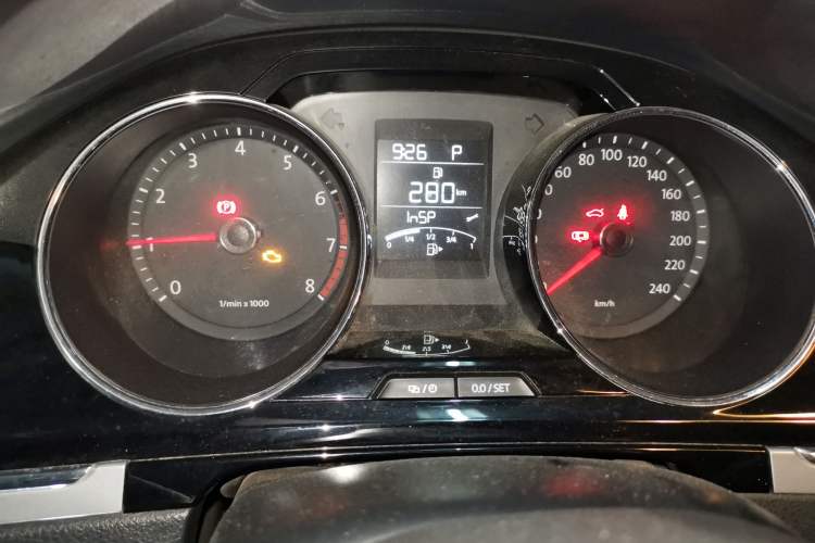 Used Volkswagen Bora 2013 1.6L Automatic Comfort Model Instrument Cluster