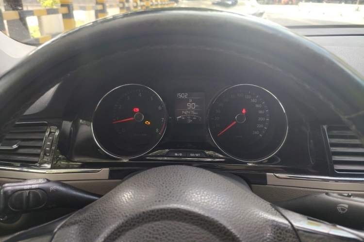 Used Volkswagen Bora 2013 1.6L Manual Comfort Model Instrument Cluster