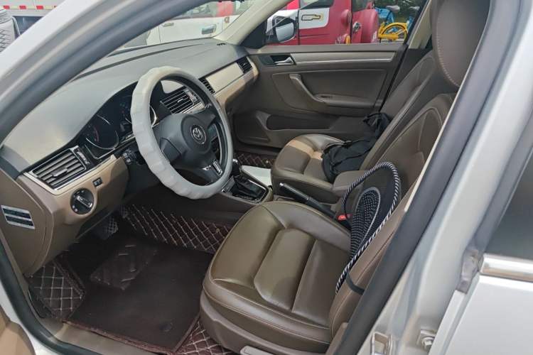 Used Volkswagen Bora 2013 1.6L Automatic Comfort Model Left Front Seat