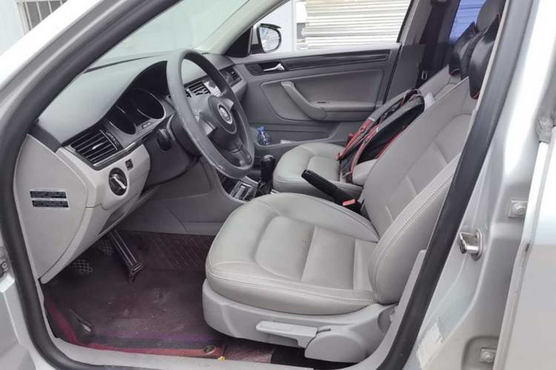 Used Volkswagen Bora 2013 1.6L Manual Fashion Edition Left Front Seat