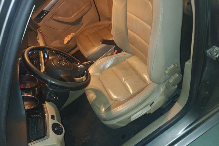 Used Volkswagen Bora 2013 1.6L Automatic Comfort Model Left Front Seat
