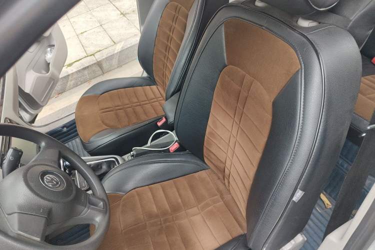 Used Volkswagen Bora 2013 1.6L Automatic Fashion Model Left Front Seat