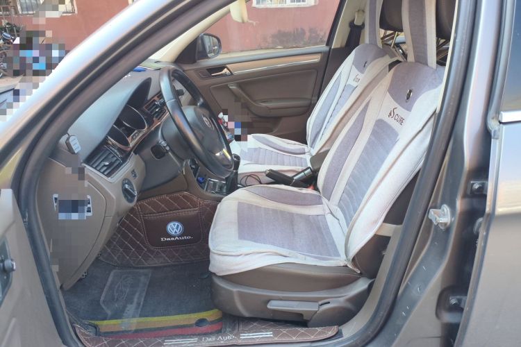 Used Volkswagen Bora 2013 1.6L Manual Comfort Model Left Front Seat