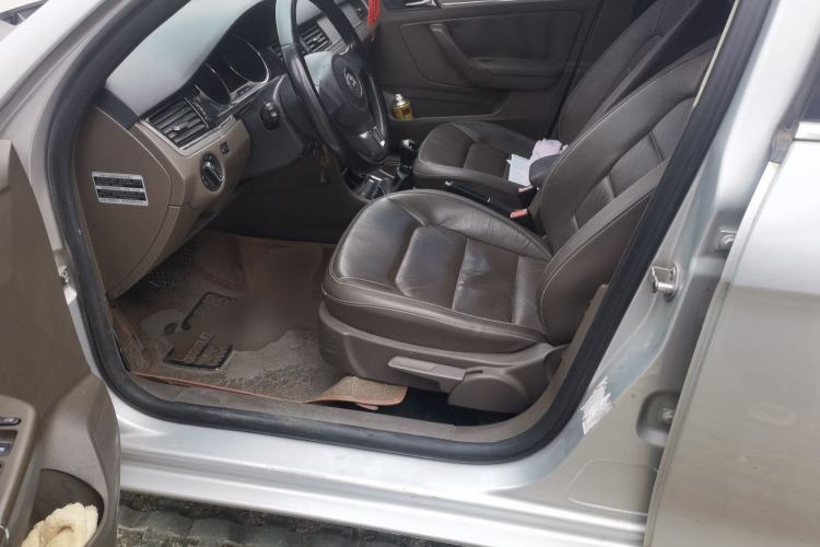 Used Volkswagen Bora 2013 1.6L Manual Comfort Model Left Front Seat