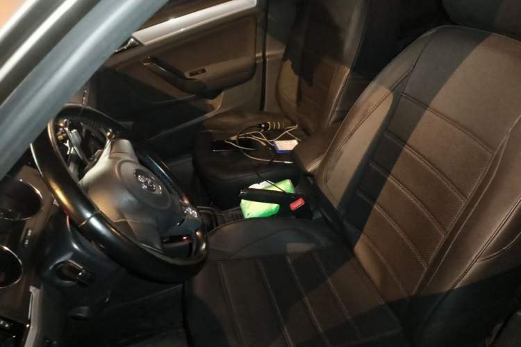 Used Volkswagen Bora 2013 1.6L Automatic Fashion Model Left Front Seat