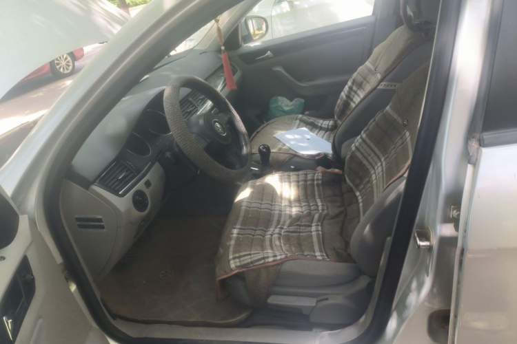 Used Volkswagen Bora 2013 1.6L Manual Fashion Edition Left Front Seat