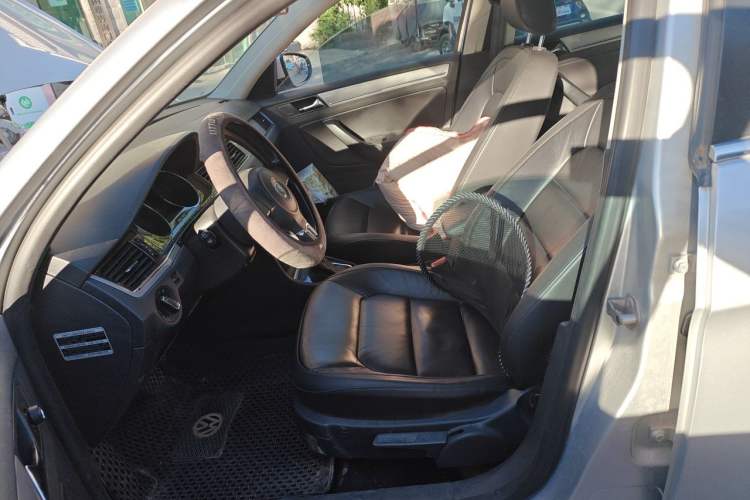 Used Volkswagen Bora 2013 1.6L Automatic Comfort Model Left Front Seat