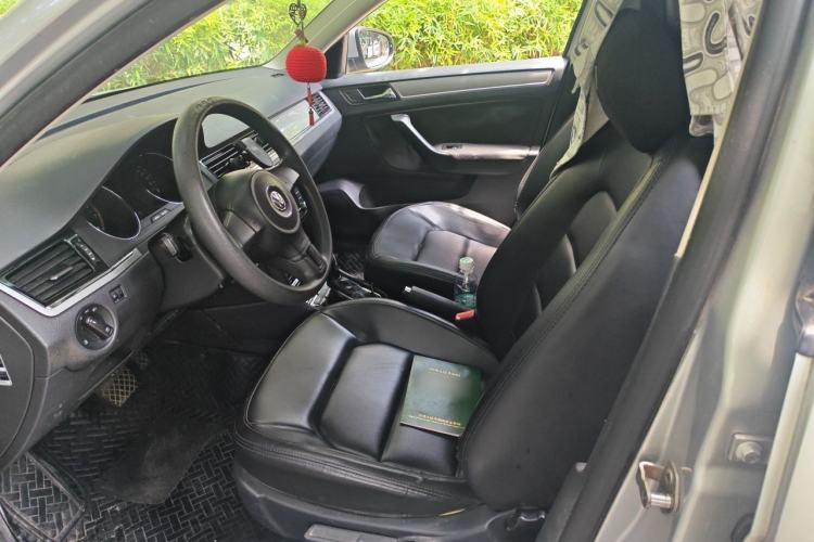 Used Volkswagen Bora 2013 1.6L Automatic Fashion Model Left Front Seat