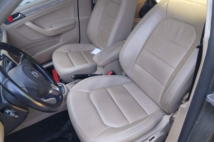 Used Volkswagen Bora 2013 1.4T Automatic Comfort Model Left Front Seat