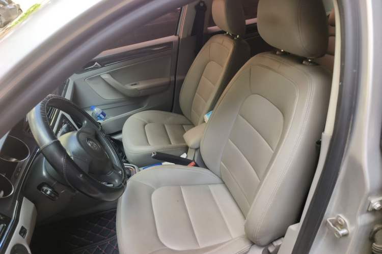 Used Volkswagen Bora 2013 1.6L Automatic Fashion Model Left Front Seat