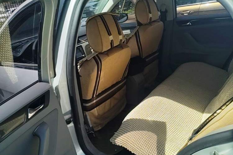 Used Volkswagen Bora 2013 1.6L Automatic Fashion Model Left Rear Seat