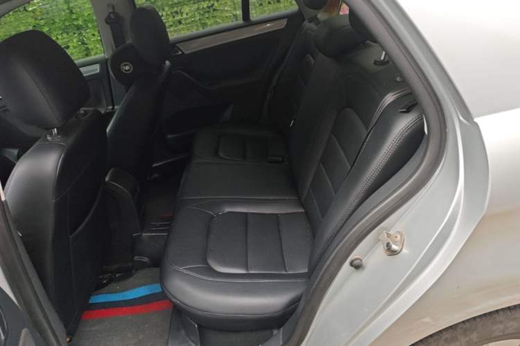 Used Volkswagen Bora 2013 1.6L Automatic Fashion Model Left Rear Seat