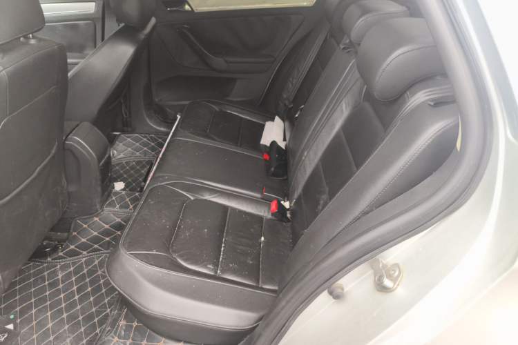 Used Volkswagen Bora 2013 1.6L Automatic Comfort Model Left Rear Seat