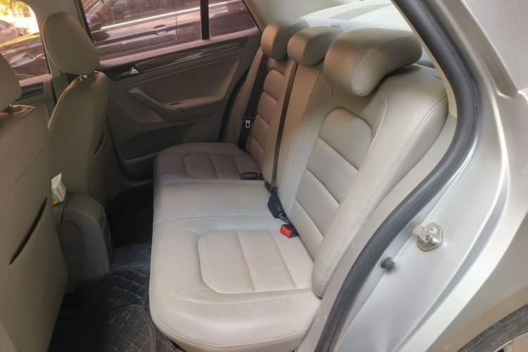 Used Volkswagen Bora 2013 1.6L Automatic Fashion Model Left Rear Seat