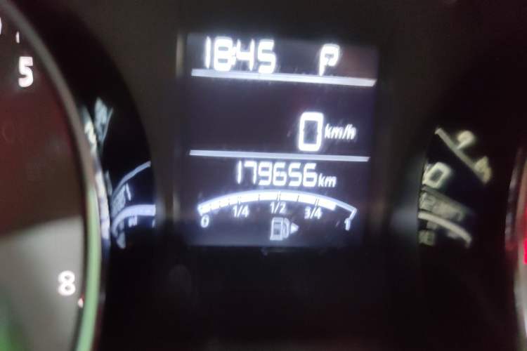 Used Volkswagen Bora 2013 1.4T Automatic Comfort Model Odometer Close Up