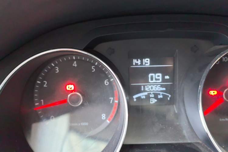 Used Volkswagen Bora 2013 1.6L Manual Fashion Edition Odometer Close Up