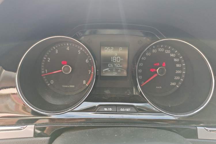 Used Volkswagen Bora 2013 1.6L Automatic Comfort Model Odometer Close Up