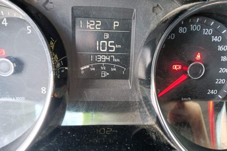 Used Volkswagen Bora 2013 1.6L Automatic Comfort Model Odometer Close Up