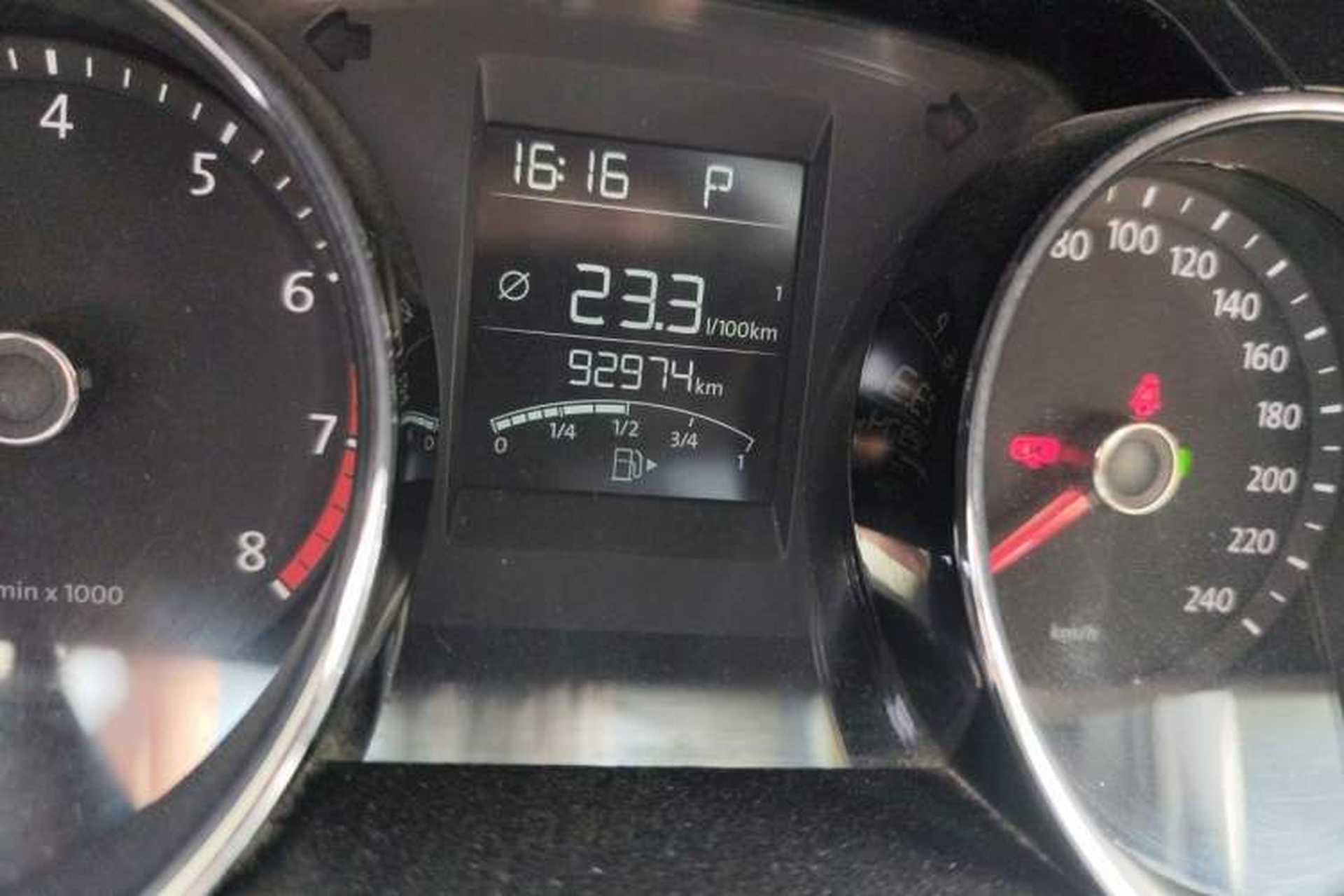 Used Volkswagen Bora 2013 1.6L Automatic Comfort Model Odometer Close Up