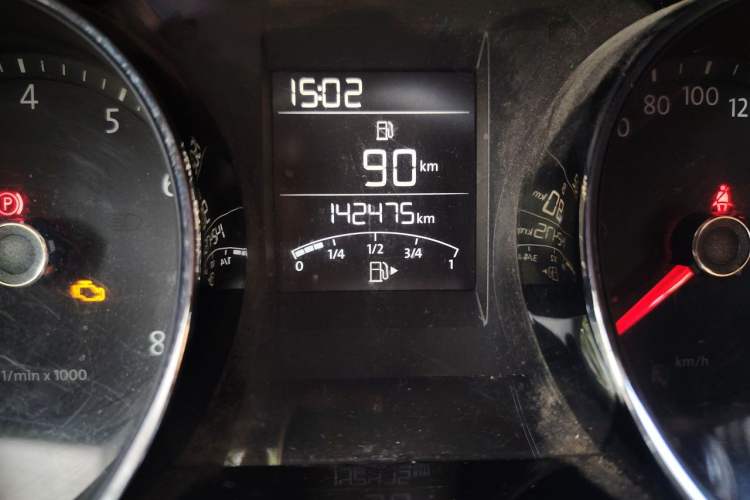 Used Volkswagen Bora 2013 1.6L Manual Comfort Model Odometer Close Up