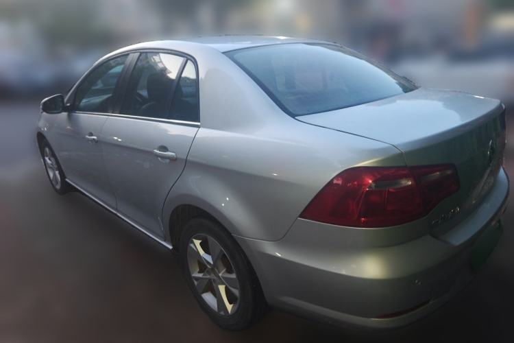 Used Volkswagen Bora 2013 1.6L Automatic Comfort Model Rear Left 45 Deg