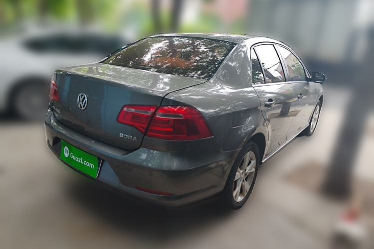 Used Volkswagen Bora 2013 1.6L Automatic Comfort Model Rear Right 45 Deg