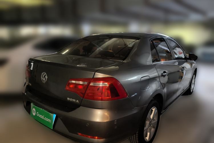 Used Volkswagen Bora 2013 1.6L Manual Comfort Model Rear Right 45 Deg