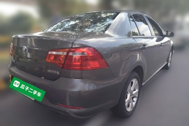 Used Volkswagen Bora 2013 1.6L Manual Comfort Model Rear Right 45 Deg
