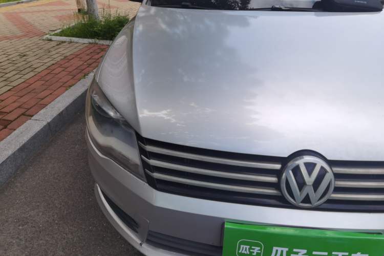 Used Volkswagen Bora 2013 1.6L Manual Fashion Edition Right Front Headlight