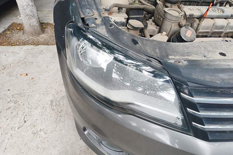 Used Volkswagen Bora 2013 1.6L Automatic Comfort Model Right Front Headlight