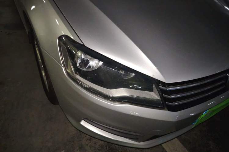 Used Volkswagen Bora 2013 1.6L Automatic Fashion Model Right Front Headlight
