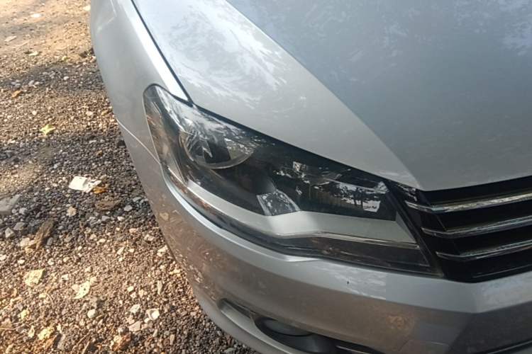 Used Volkswagen Bora 2013 1.6L Manual Comfort Model Right Front Headlight