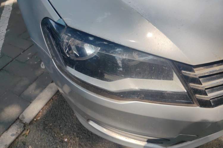 Used Volkswagen Bora 2013 1.6L Manual Fashion Edition Right Front Headlight