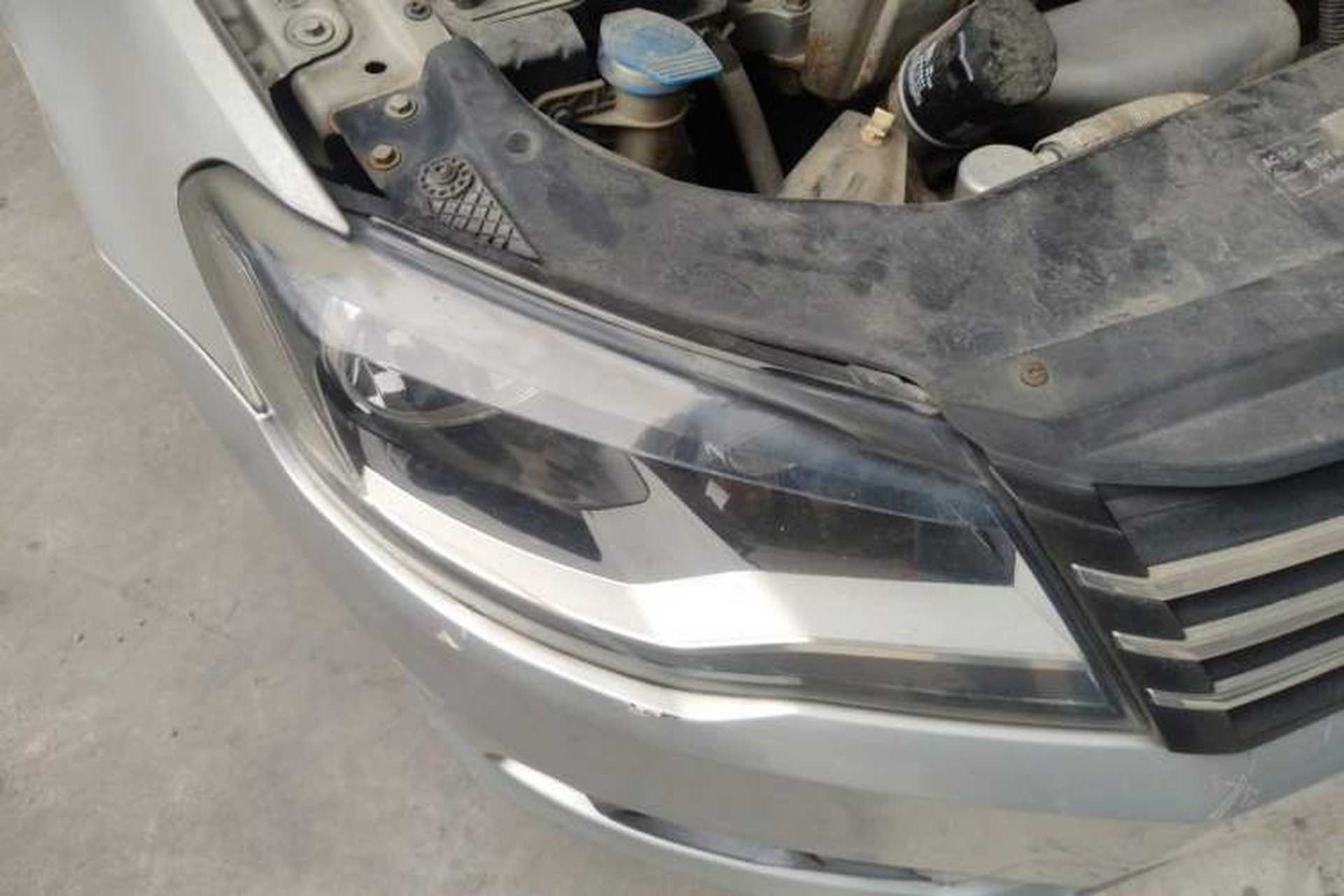 Used Volkswagen Bora 2013 1.6L Automatic Comfort Model Right Front Headlight