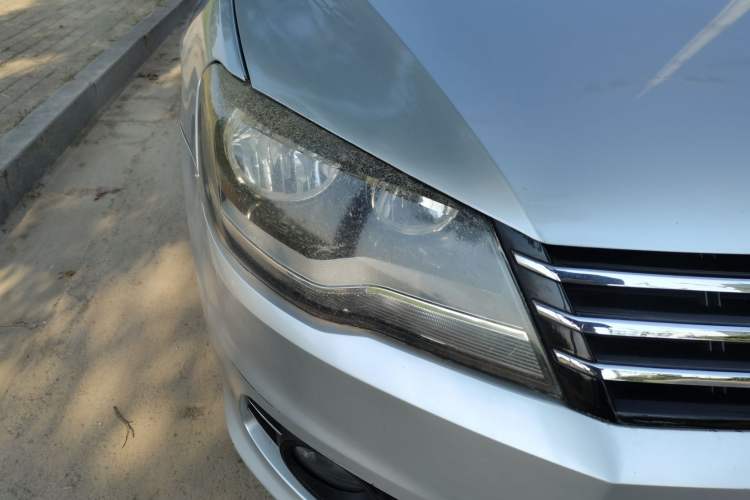 Used Volkswagen Bora 2013 1.6L Automatic Comfort Model Right Front Headlight