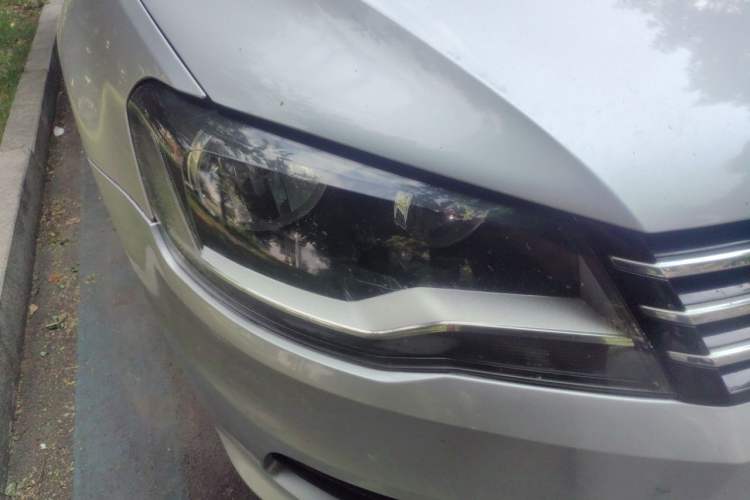 Used Volkswagen Bora 2013 1.6L Automatic Fashion Model Right Front Headlight