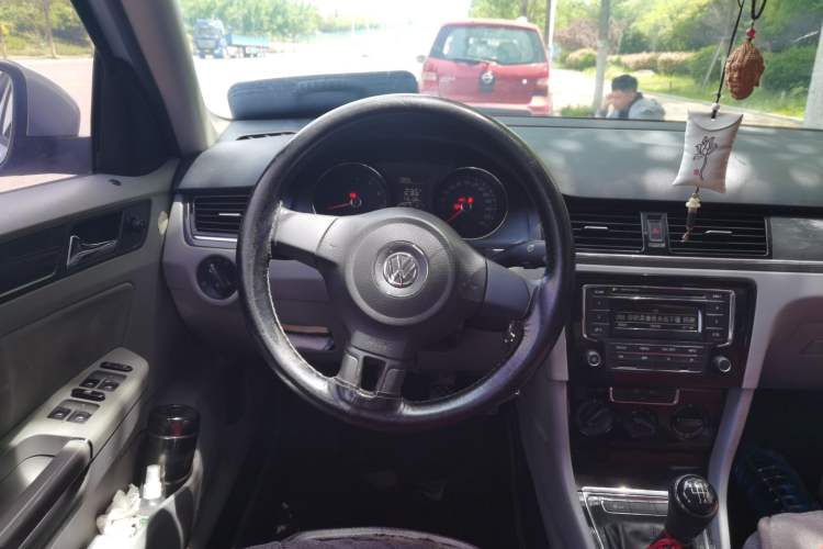 Used Volkswagen Bora 2013 1.6L Manual Fashion Edition Steering Wheel