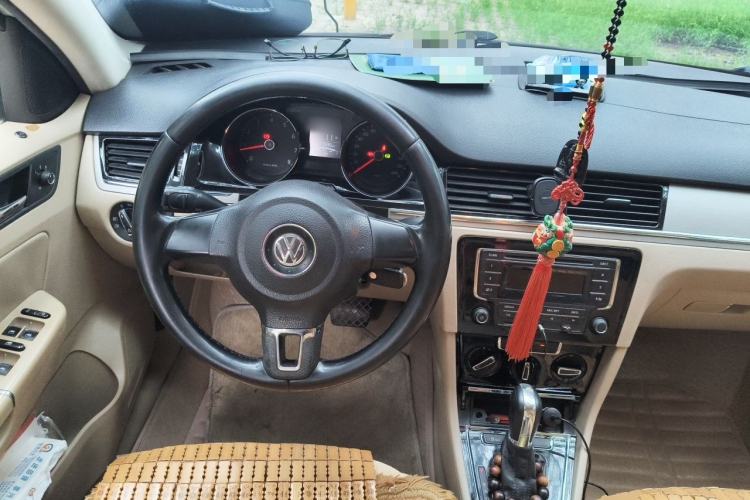Used Volkswagen Bora 2013 1.6L Automatic Comfort Model Steering Wheel