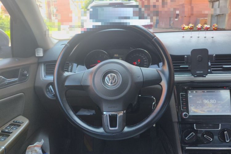 Used Volkswagen Bora 2013 1.6L Manual Comfort Model Steering Wheel