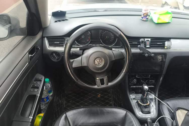 Used Volkswagen Bora 2013 1.6L Automatic Comfort Model Steering Wheel