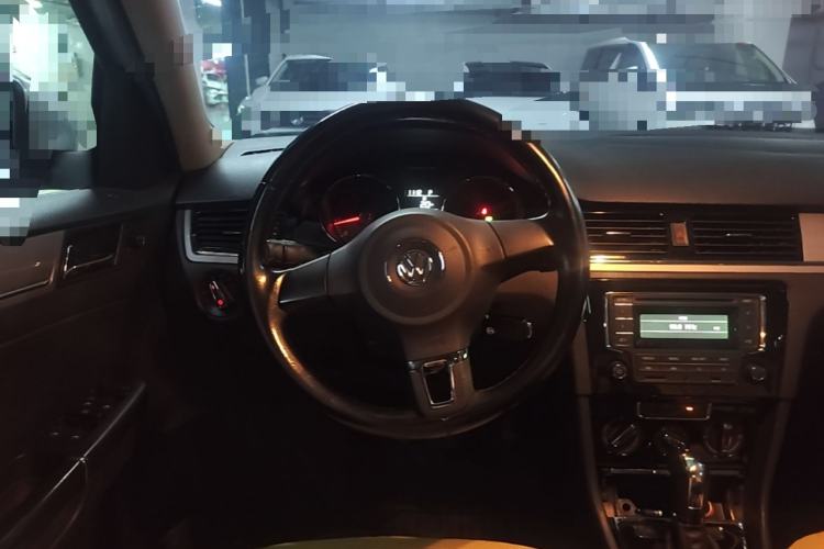 Used Volkswagen Bora 2013 1.6L Automatic Comfort Model Steering Wheel