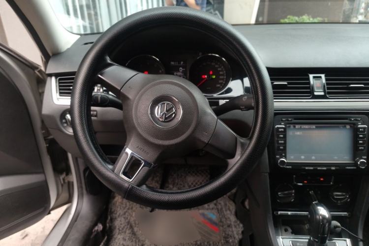 Used Volkswagen Bora 2013 1.6L Automatic Comfort Model Steering Wheel