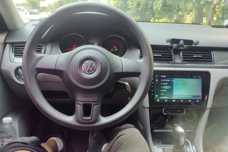 Used Volkswagen Bora 2013 1.6L Automatic Fashion Model Steering Wheel