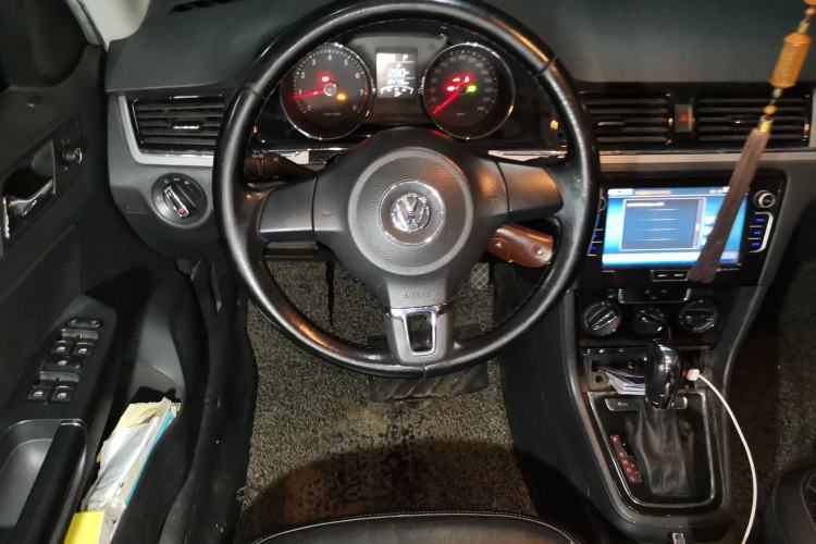 Used Volkswagen Bora 2013 1.6L Automatic Comfort Model Steering Wheel