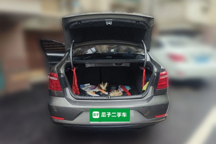 Used Volkswagen Bora 2013 1.6L Manual Comfort Model Trunk