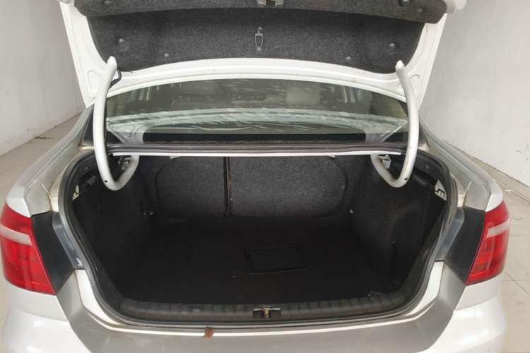 Used Volkswagen Bora 2013 1.6L Manual Comfort Model Trunk