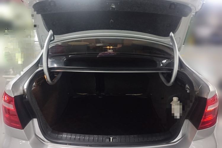 Used Volkswagen Bora 2013 1.6L Automatic Comfort Model Trunk